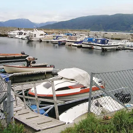 Gunhildhus Holiday home Vangsnes